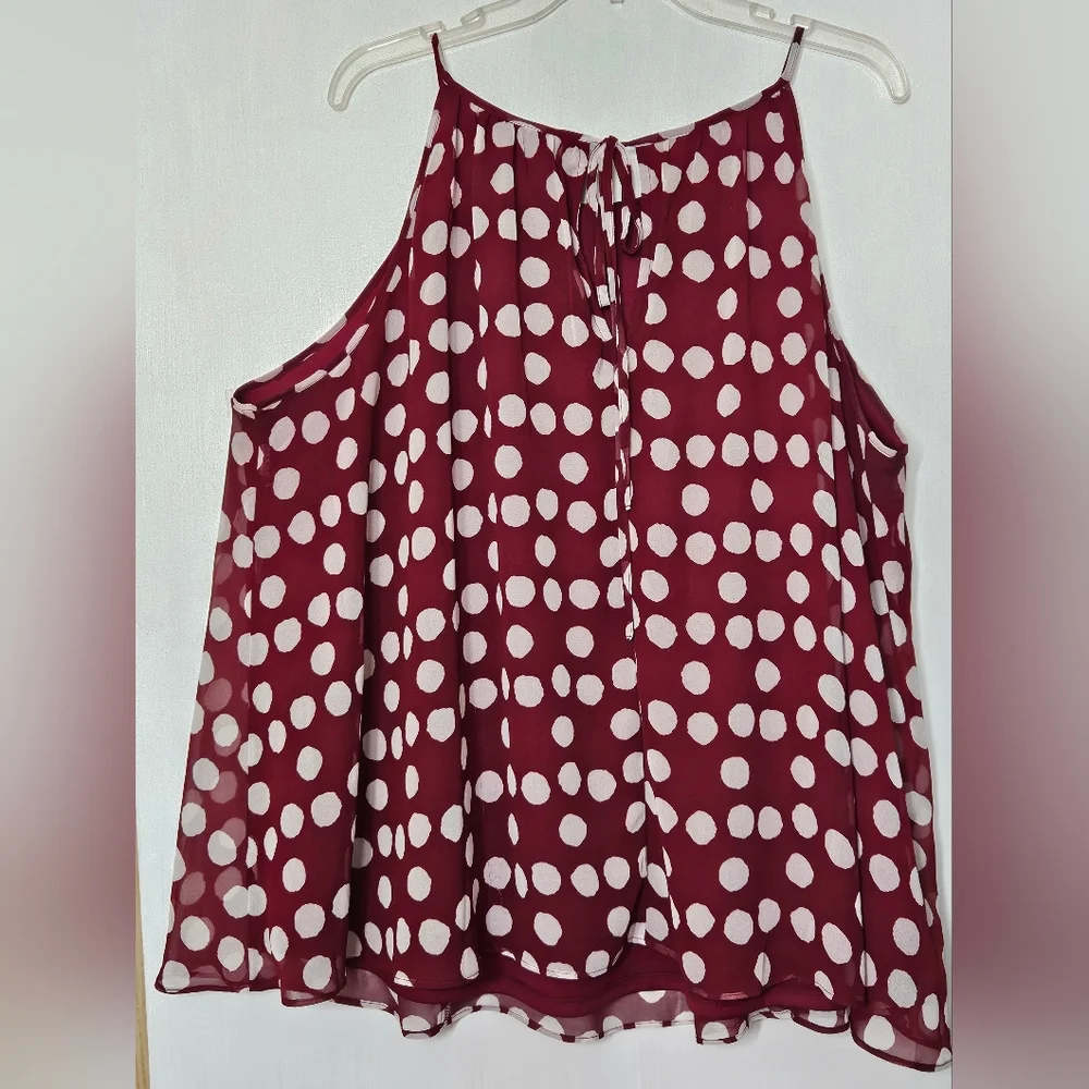 Lane Bryant flowy tank top wine color and white. Size 22 - Picture 6 of 6